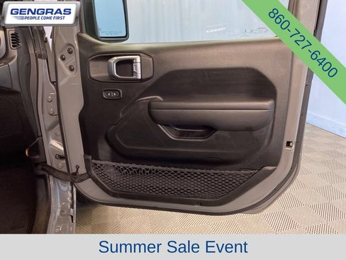 Used 2023 Jeep Wrangler Unlimited Sport AWD/4WD image 43