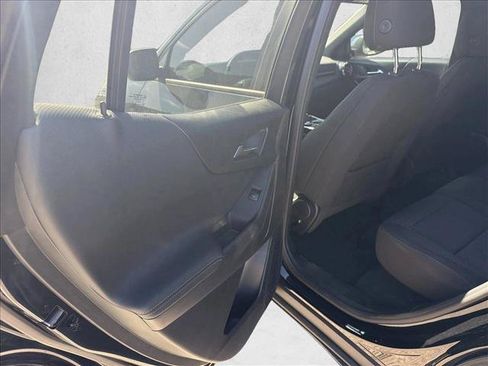 Used 2026 Chevrolet Equinox LT FWD image 17