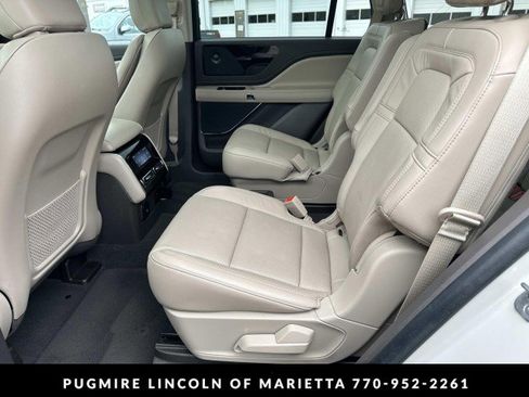 Used 2022 Lincoln Aviator Reserve w/ Elements Package Plus image 22