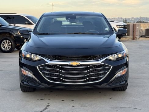 Used 2024 Chevrolet Malibu LT image 2