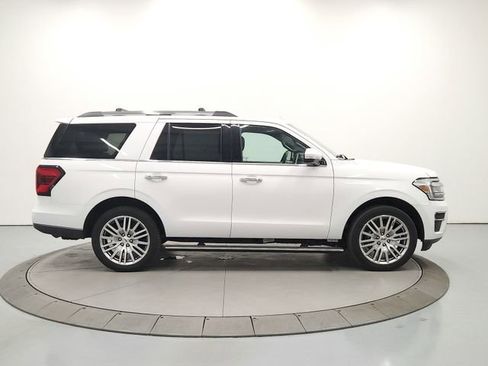 Used 2024 Ford Expedition Limited AWD/4WD image 8