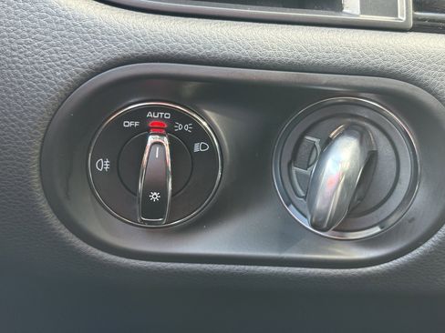 Used 2024 Porsche Macan image 24