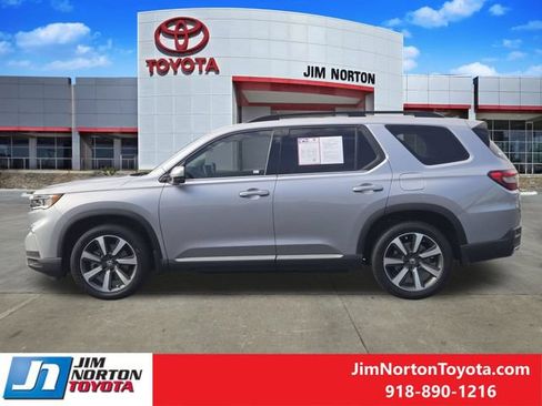 Used 2024 Honda Pilot Elite image 4