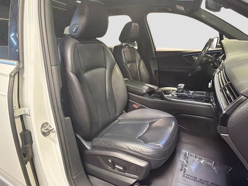 Used 2018 Audi Q7 3.0T Premium Plus w/ Premium Plus Package image 34