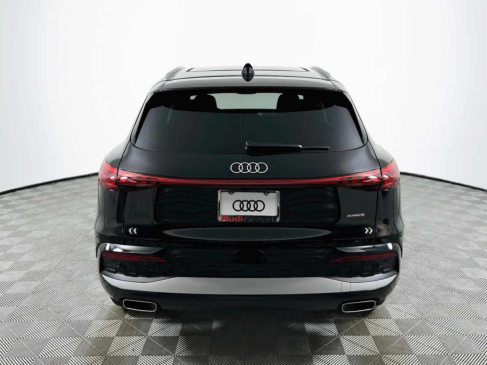 Certified 2025 Audi Q5 Premium w/ Convenience Package AWD/4WD image 6