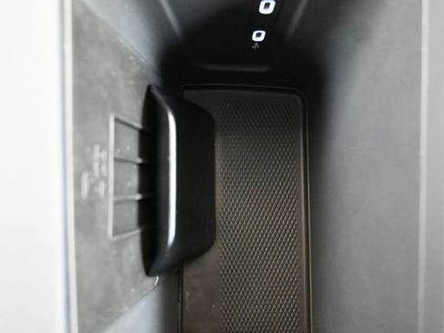 New 2026 Volkswagen Tiguan SE image 33