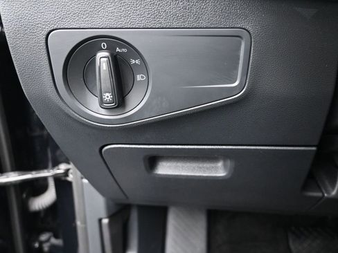 Used 2024 Volkswagen Tiguan S image 16