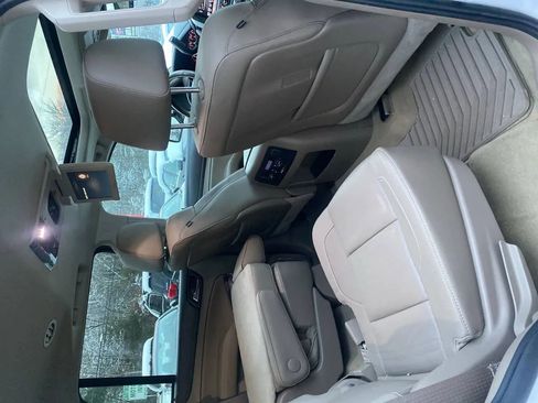 Used 2016 GMC Yukon SLT w/ Open Road Package image 27