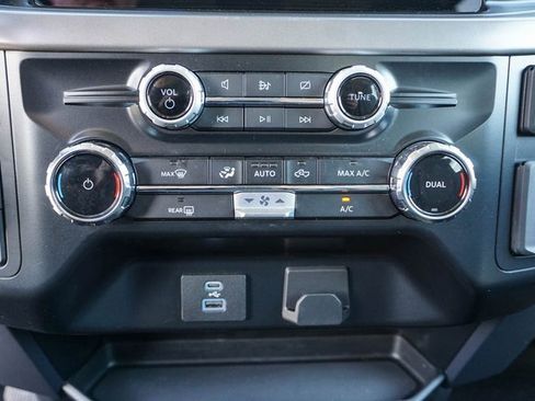 Used 2024 Ford F150 XLT image 21