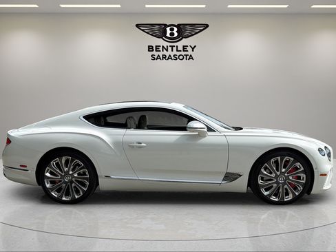 Used 2022 Bentley Continental GT AWD/4WD image 9