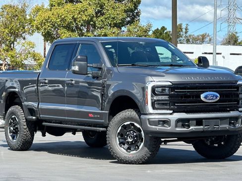 New 2026 Ford F350 Platinum w/ Tremor Off-Road Package AWD/4WD image 2