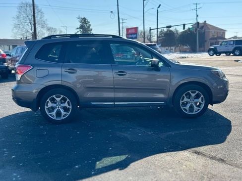 Used 2017 Subaru Forester 2.5i Touring image 9