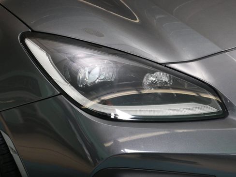 Used 2022 Toyota GR86 Premium image 13