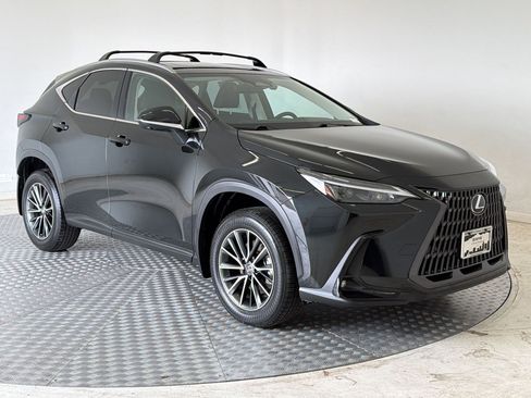 Used 2024 Lexus NX 350h AWD w/ Vision Package image 7