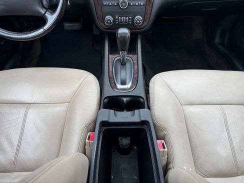 Used 2012 Chevrolet Impala LTZ FWD image 10