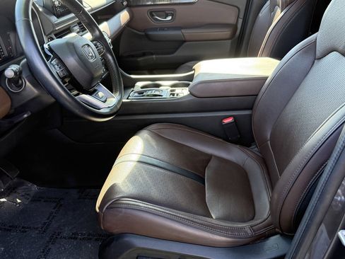 Used 2024 Honda Pilot Elite image 10