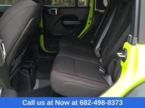 Used 2021 Jeep Wrangler Unlimited Rubicon w/ Xtreme Recon 35" Tire Package image 15