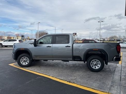 New 2026 GMC Sierra 2500 Pro AWD/4WD image 3