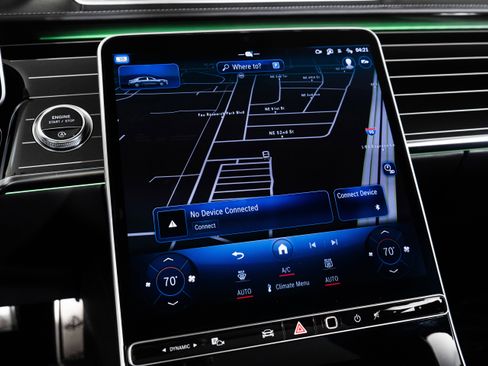 Used 2024 Mercedes-Benz Maybach S 580 4MATIC image 38