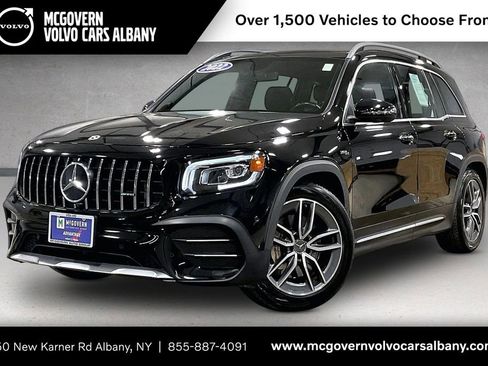 Used 2022 Mercedes-Benz GLB 35 AMG 4MATIC image 1