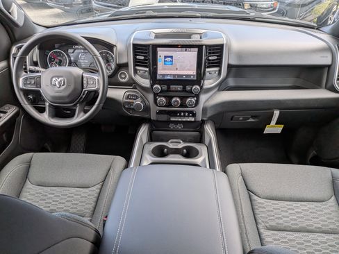 New 2026 RAM 1500 Express AWD/4WD image 13