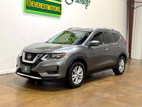 Used 2018 Nissan Rogue S w/ S Value Package image 3