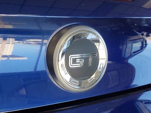 Used 2010 Ford Mustang GT image 10