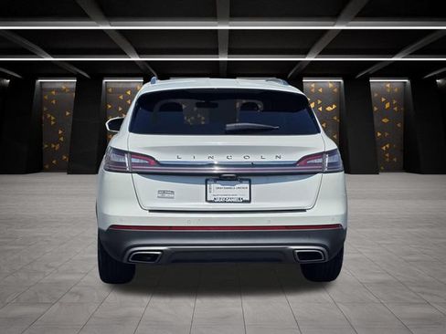 Certified 2022 Lincoln Nautilus FWD w/ Premium Package image 5