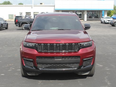 Used 2024 Jeep Grand Cherokee L Limited w/ Luxury Tech Group II AWD/4WD image 9