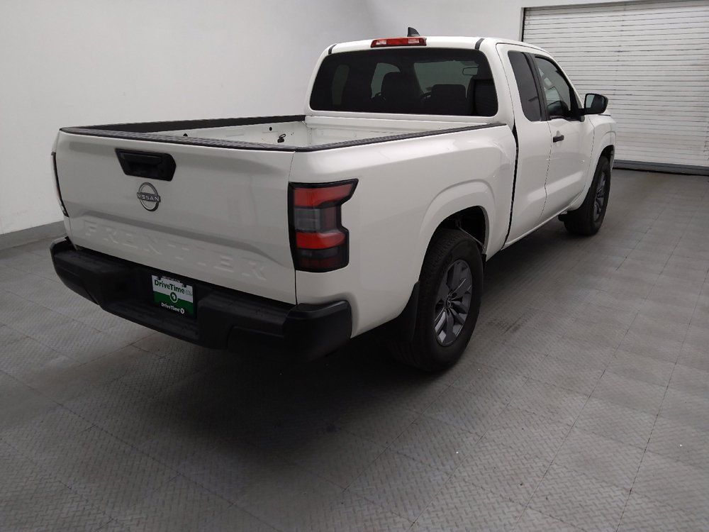 Used 2024 Nissan Frontier S RWD image 9