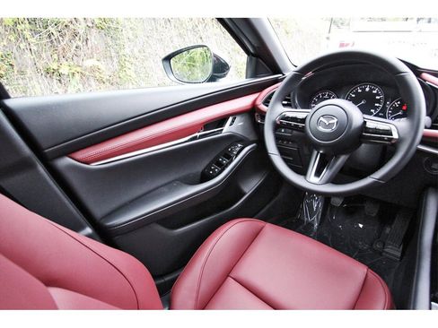 New 2026 MAZDA MAZDA3 2.5 S Hatchback w/ Premium Pkg image 7