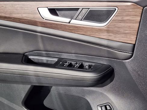 New 2026 Volkswagen Atlas SEL image 13