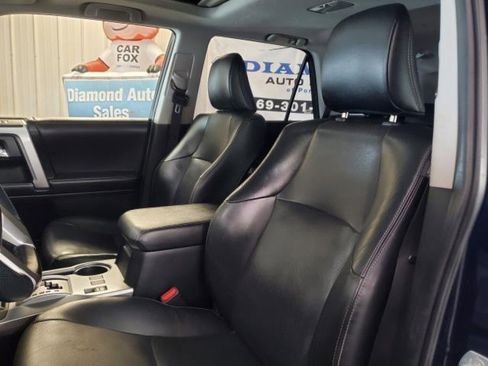Used 2018 Toyota 4Runner Limited AWD/4WD image 17