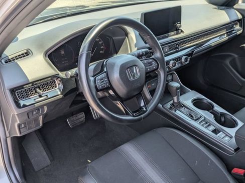 Used 2025 Honda Civic Sport image 31