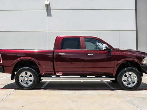 Used 2018 RAM 2500 Laramie w/ Convenience Group AWD/4WD image 11
