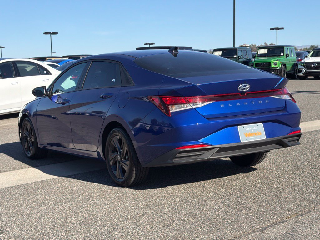 Used 2021 Hyundai Elantra SEL w/ Convenience Package FWD image 10