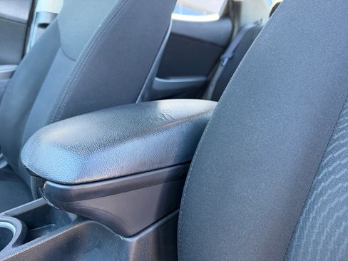 Used 2015 Hyundai Elantra SE w/ Option Group 03 image 15