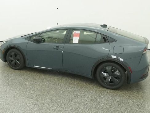 New 2026 Toyota Prius LE image 37