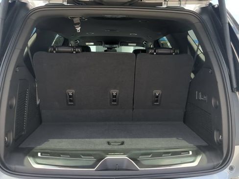 Used 2025 Chevrolet Tahoe Premier w/ LPO, Illumination Package RWD image 13