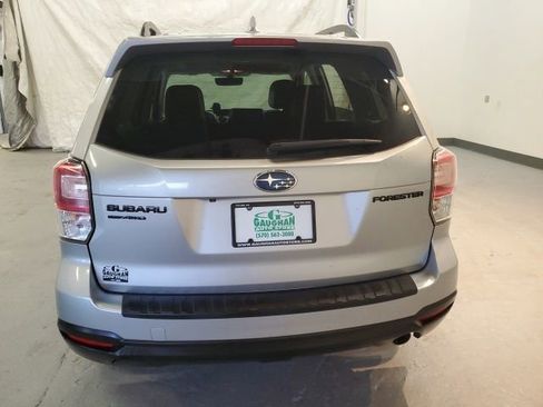 Used 2018 Subaru Forester 2.5i Premium AWD/4WD image 5