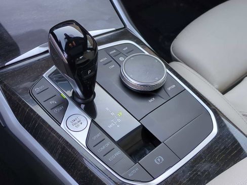 Certified 2022 BMW 330i xDrive Sedan w/ Premium Package 2 image 33