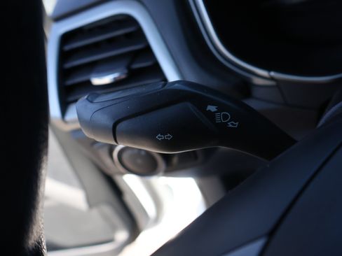 Used 2018 Ford Fusion SE FWD image 38