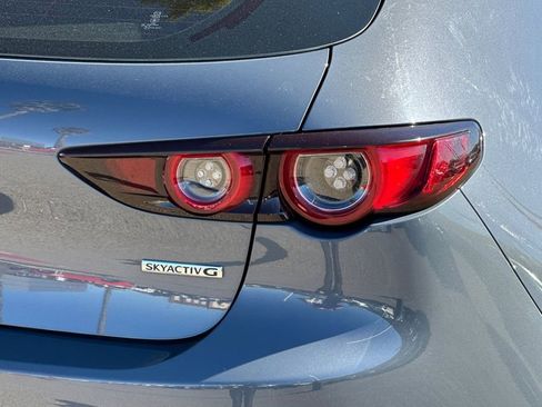 Used 2020 MAZDA MAZDA3 Hatchback w/ Premium Package image 26