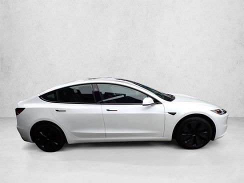 Used 2025 Tesla Model 3 Long Range RWD image 5