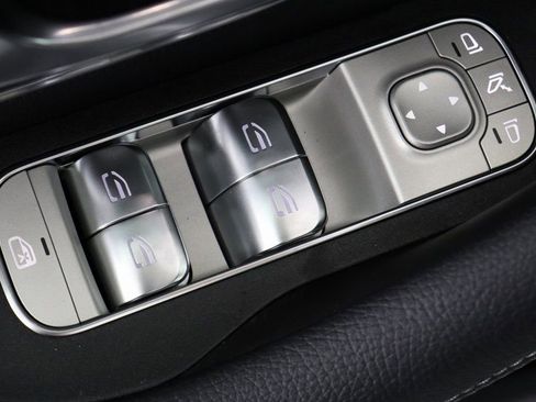Used 2025 Mercedes-Benz GLE 350 4MATIC image 16