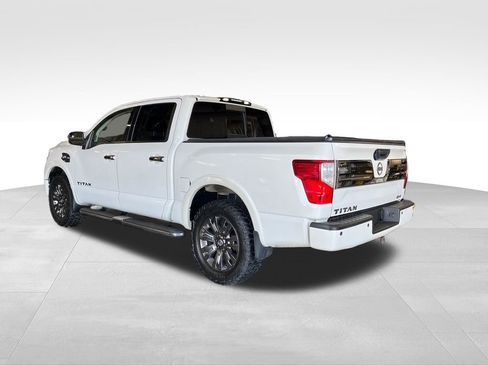 Used 2017 Nissan Titan Platinum Reserve AWD/4WD image 4