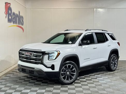 New 2027 GMC Terrain Elevation w/ Elevation Premium Package AWD/4WD image 2