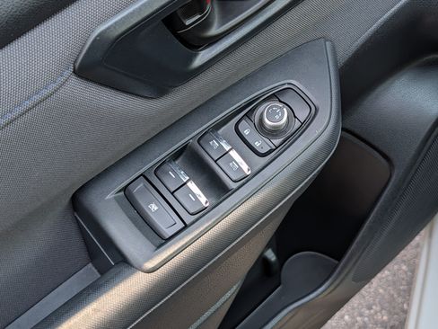Certified 2025 Subaru Forester Premium AWD/4WD image 19