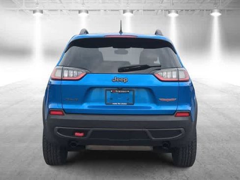 Used 2019 Jeep Cherokee Trailhawk w/ Cold Weather Group AWD/4WD image 7
