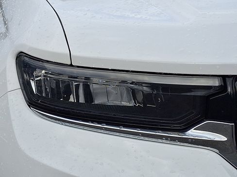 Certified 2023 Jeep Grand Cherokee Limited image 10